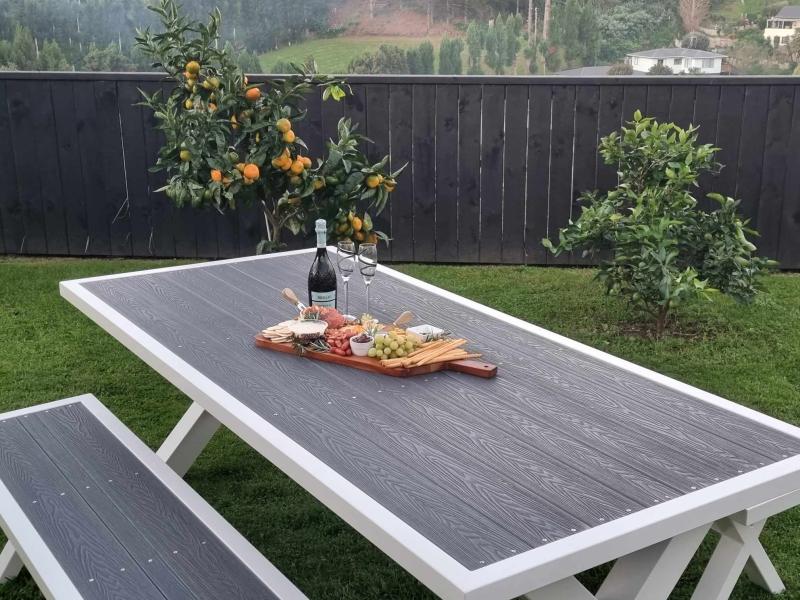 Gianni-Table-6